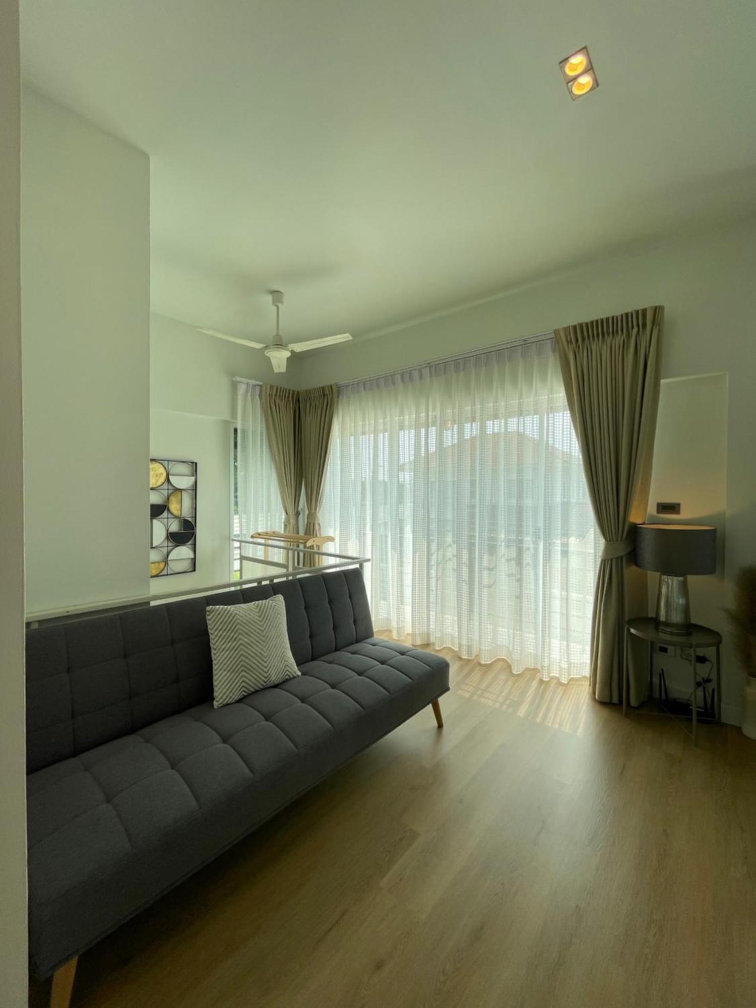 Anna Home@Lat Krabang Бангкок Экстерьер фото