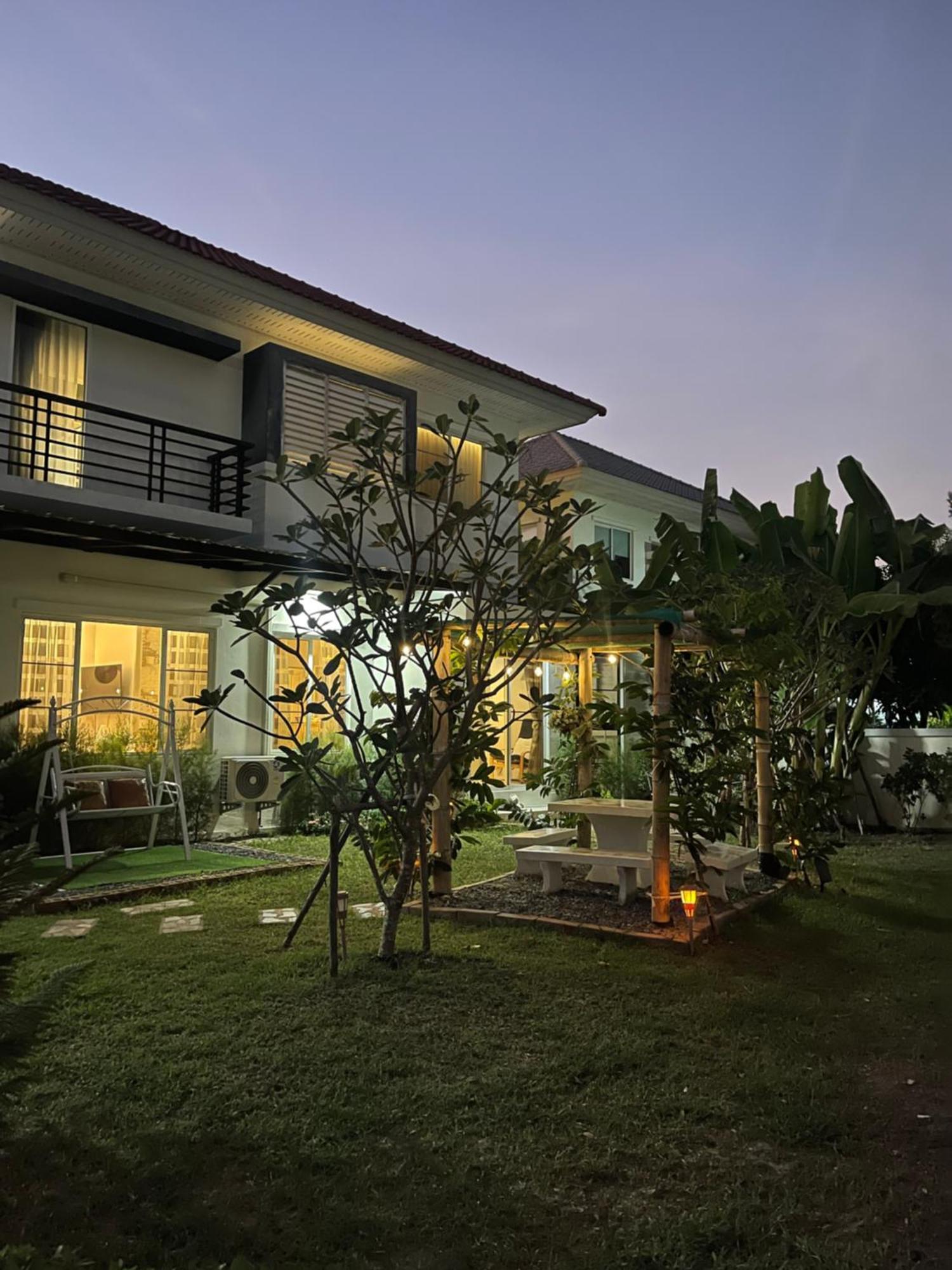 Anna Home@Lat Krabang Бангкок Экстерьер фото