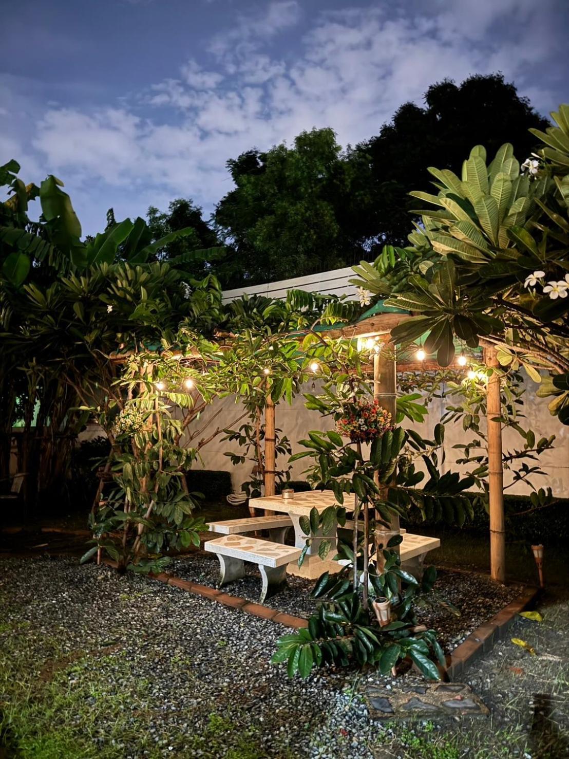Anna Home@Lat Krabang Бангкок Экстерьер фото