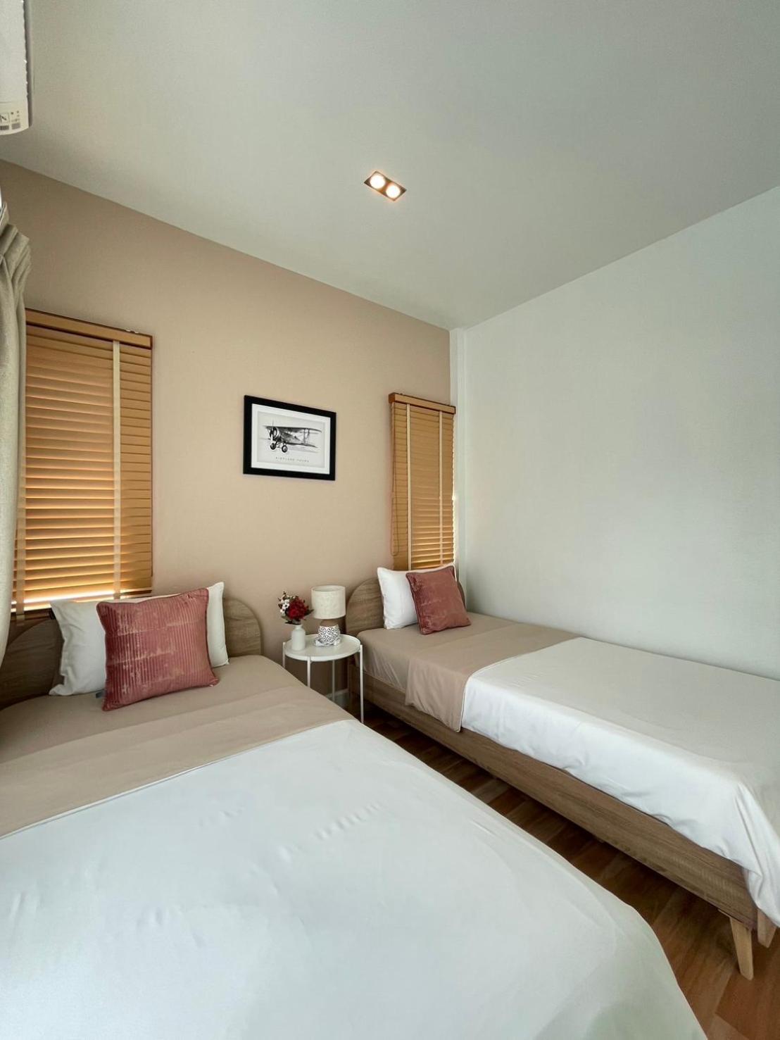 Anna Home@Lat Krabang Бангкок Экстерьер фото